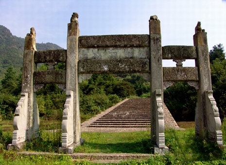 http://www.zgfznews.com/linchuanwenhua/fuzhoulvyou/mingshengguji/gumu/images/20089150440.jpg